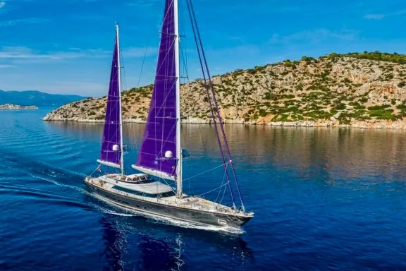 Sailboats for charter