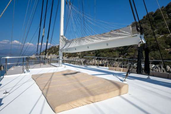 Image of ADMIRAL yacht #10