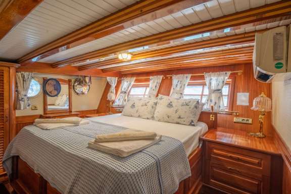 Image of ADMIRAL yacht #6