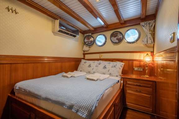 Image of ADMIRAL yacht #9