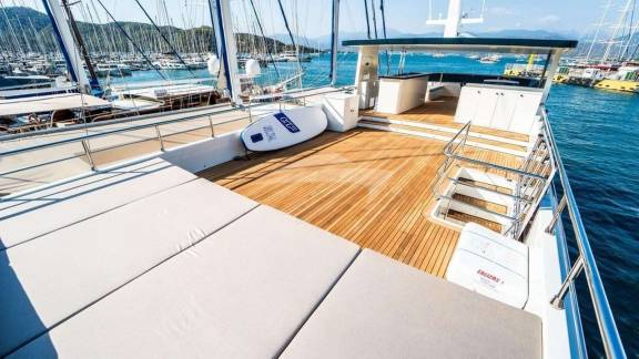 Image of BELUGA yacht #4