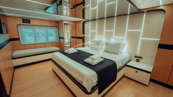 Image of BELUGA yacht #6