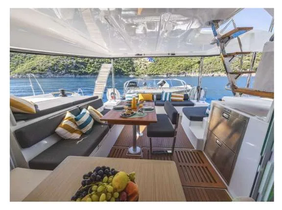 Image of SOLANA yacht #7