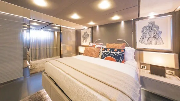 Image of RIANA II yacht #13