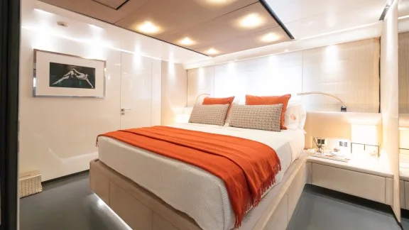 Image of RIANA II yacht #21