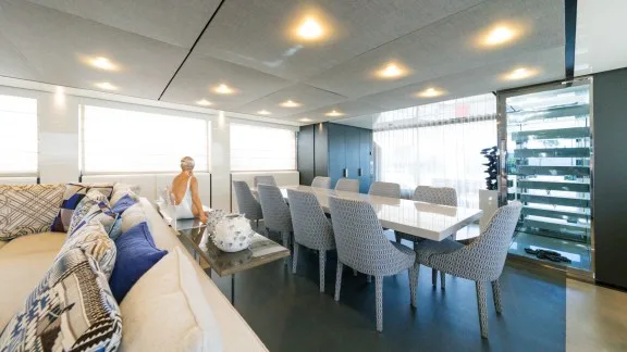 Image of RIANA II yacht #5