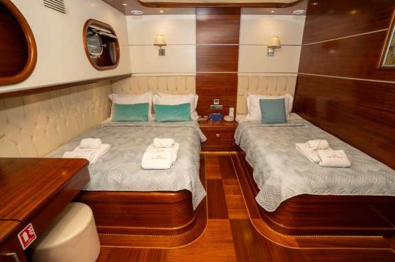 Image of CARPE DIEM 5 yacht #9
