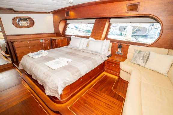 Image of CARPEDIEM CORAL yacht #6