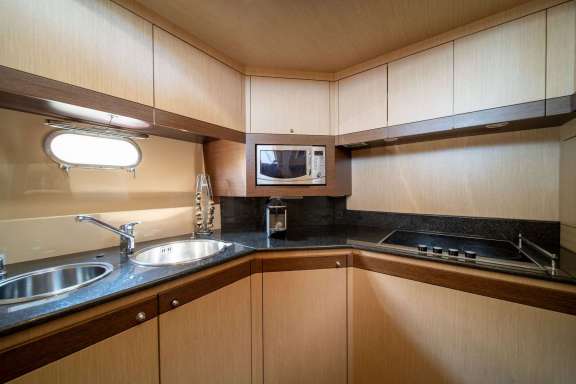 Image of CARTE BLANCHE yacht #5