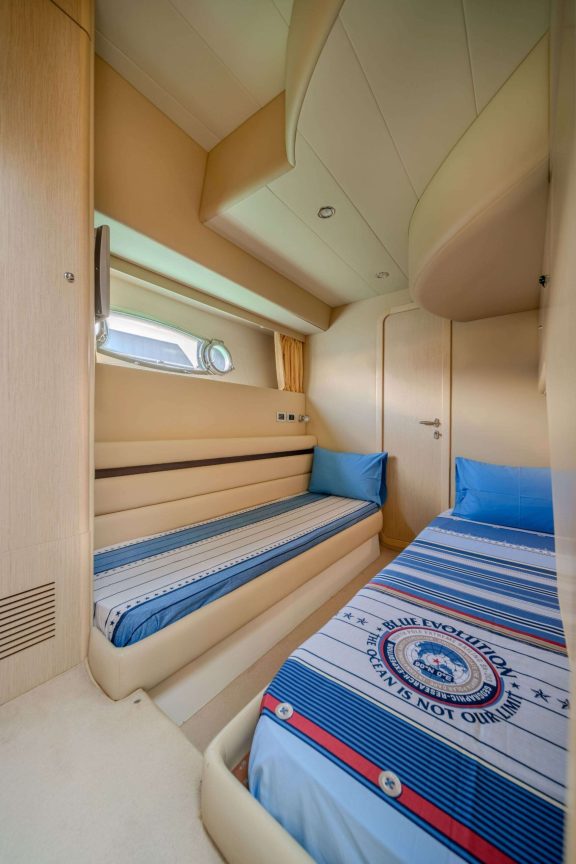 Image of CARTE BLANCHE yacht #8
