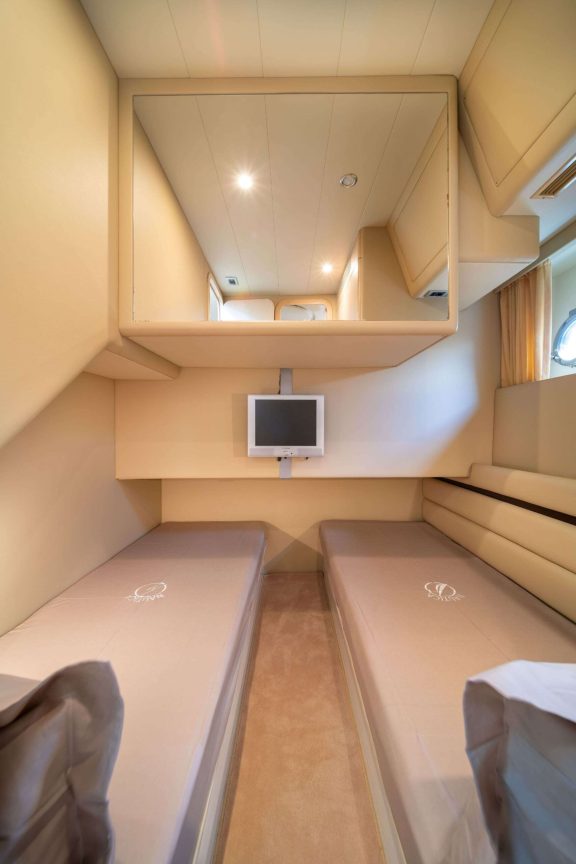 Image of CARTE BLANCHE yacht #9