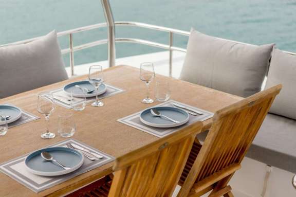 Dining table fly bridge