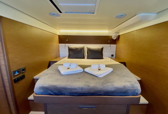 GRACE Guest Queen Cabin