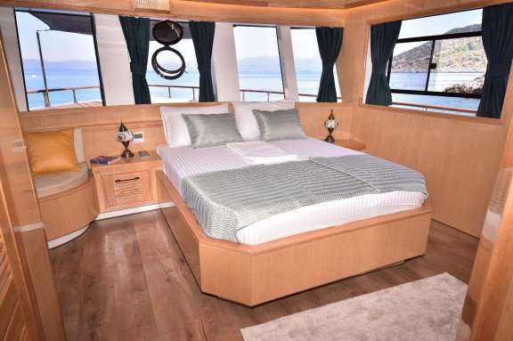 Image of COMPASS yacht #7
