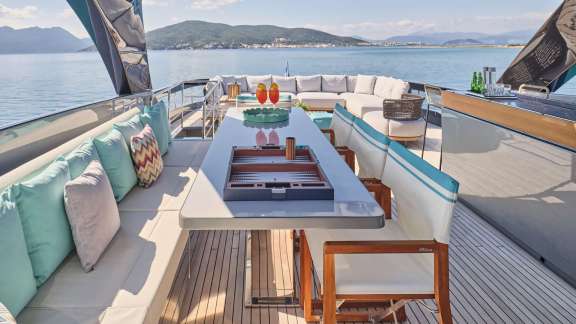 Sundeck