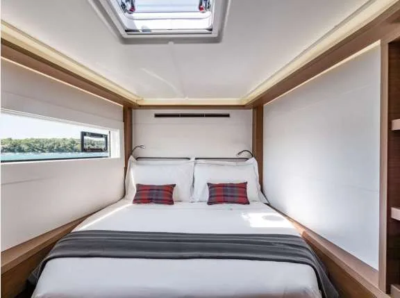 Image of MOONDANCE yacht #5