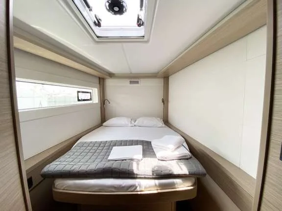 Image of MOONDANCE yacht #6