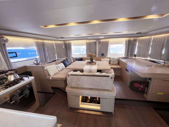 Image of SPRING yacht #2