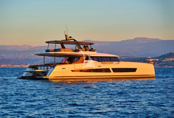 Yacht view (Sistership)