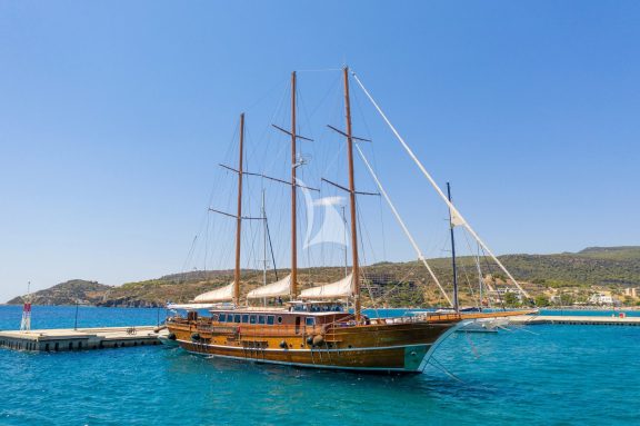 Image of THALASSA yacht #4