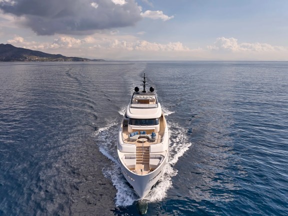 Upper Deck Fore