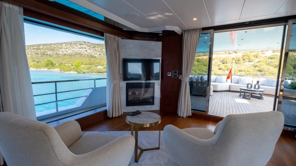 Image of OCEAN BREEZE yacht #12