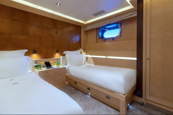 Image of VICTORIA A yacht #47