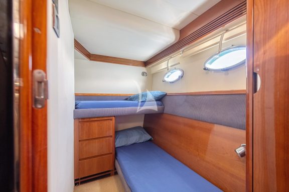 Twin cabin