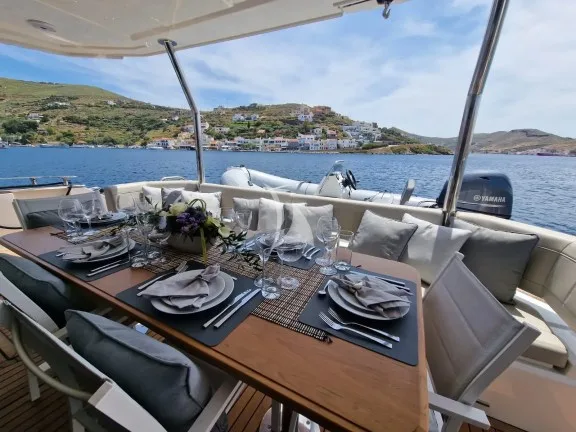 Main deck aft