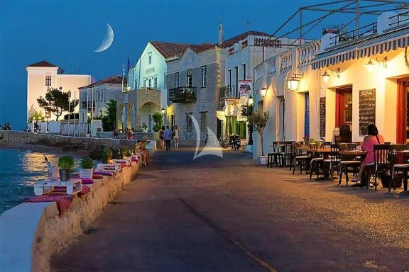 Spetses, Saronic