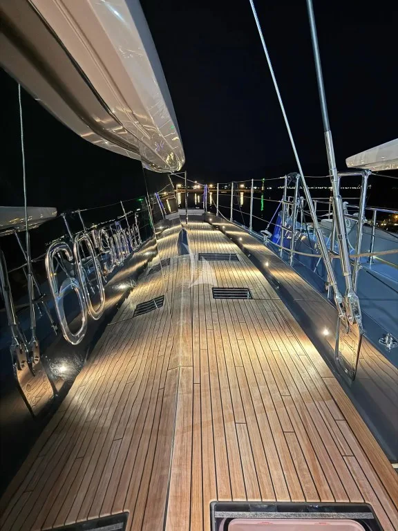 Image of SERENITY yacht #29