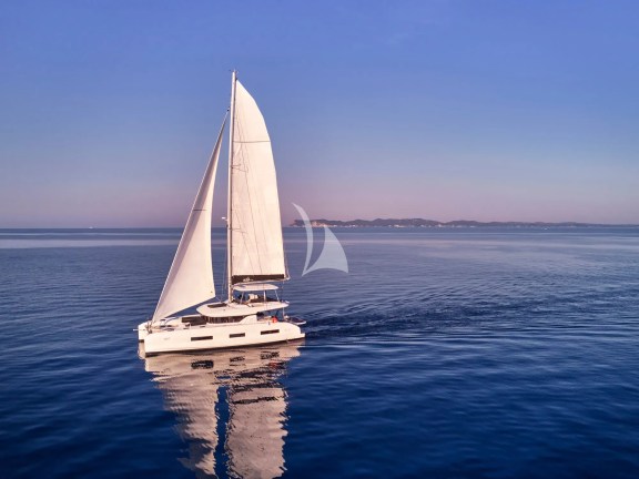 Image of AZUL yacht #11