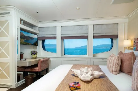 VIP cabin main deck