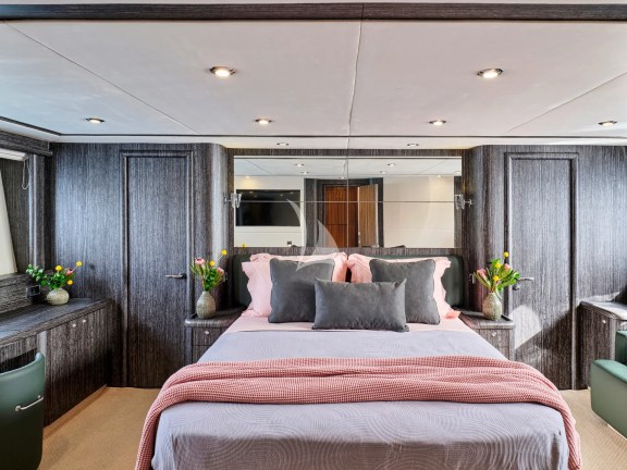 Image of M FIVE yacht #28
