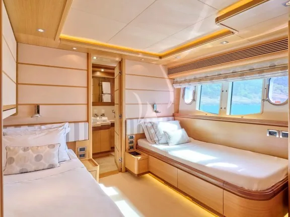 Image of SEVEN S yacht #21