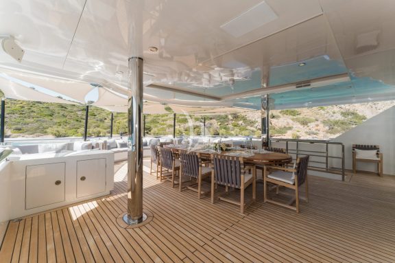 Upper deck aft
