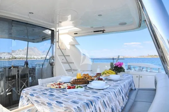 Image of BLUEWAVE yacht #35