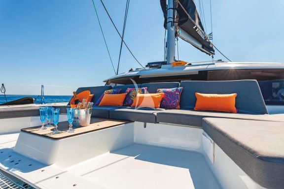 Foredeck sitting area