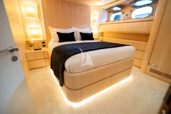 Image of PAREAKI II yacht #63