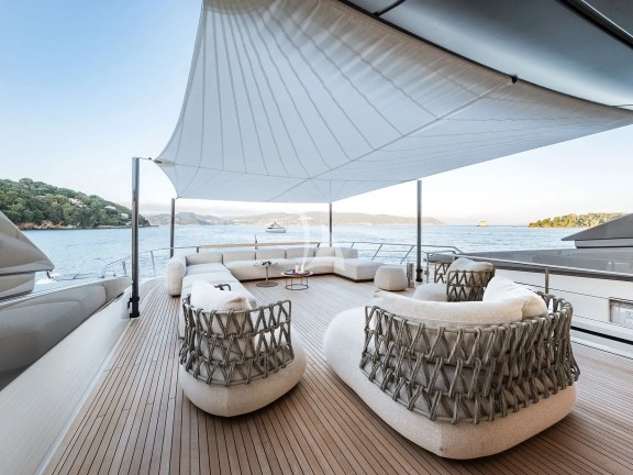 Image of ARESYA yacht #32