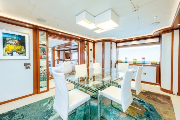 Main Deck Dining
