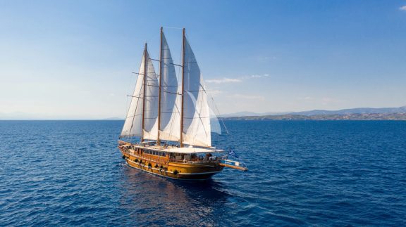 Image of THALASSA yacht #2