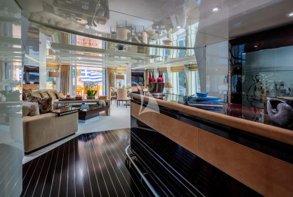 Image of VERA yacht #43
