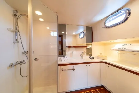Master Cabin Bathroom