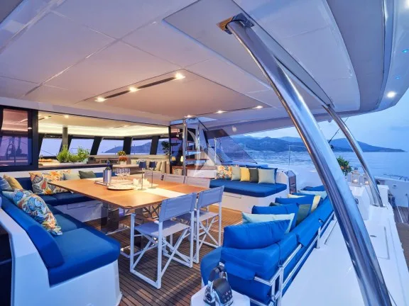Aft seating area