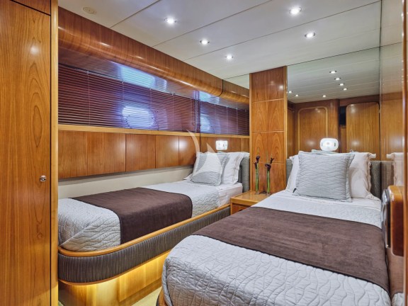Image of STAR LINK yacht #37