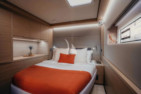 Guest cabin
