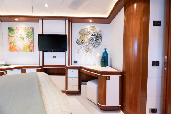 VIP Cabin 2