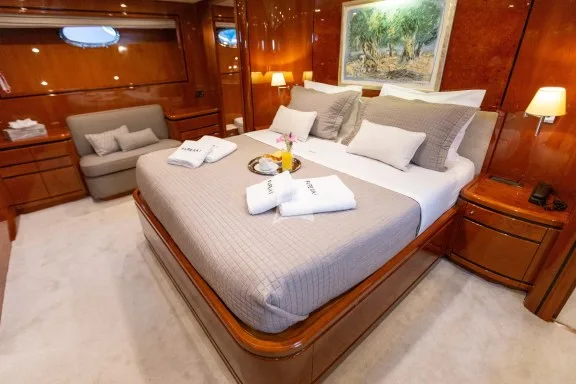 Image of PAREAKI yacht #29