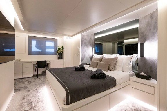 Image of EVA yacht #12